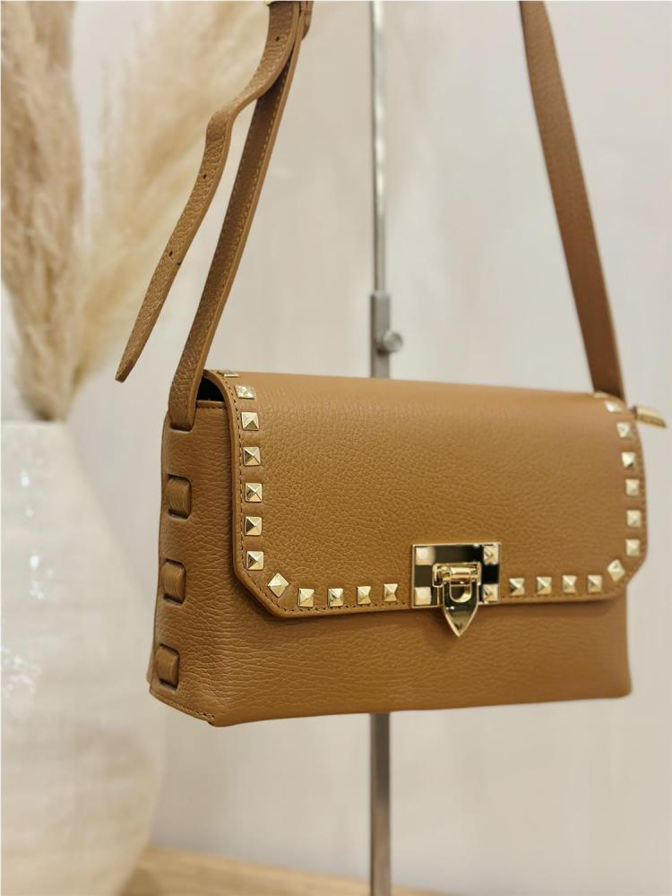 BOLSO TACHAS CAMEL2 2