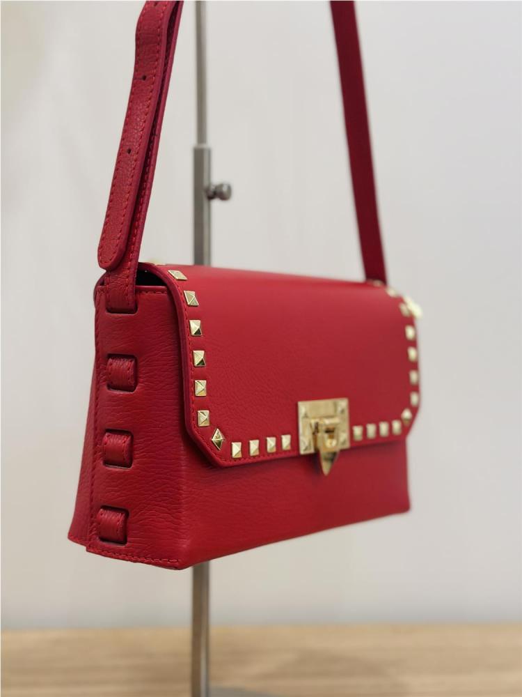 BOLSO TACHAS ROJOO 2