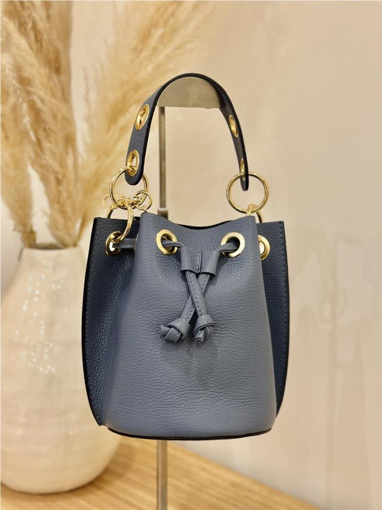 BOLSO BOMBONERA PIEL AZUL...