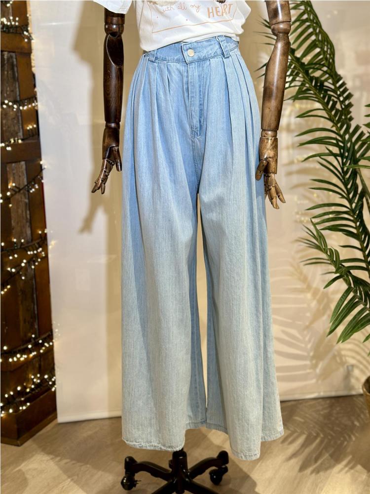 PANTALÓN ANCHO VAQUERO OVER...