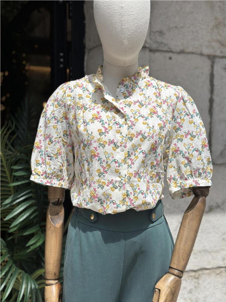 BLUSA FLORES DIANA BEIGE