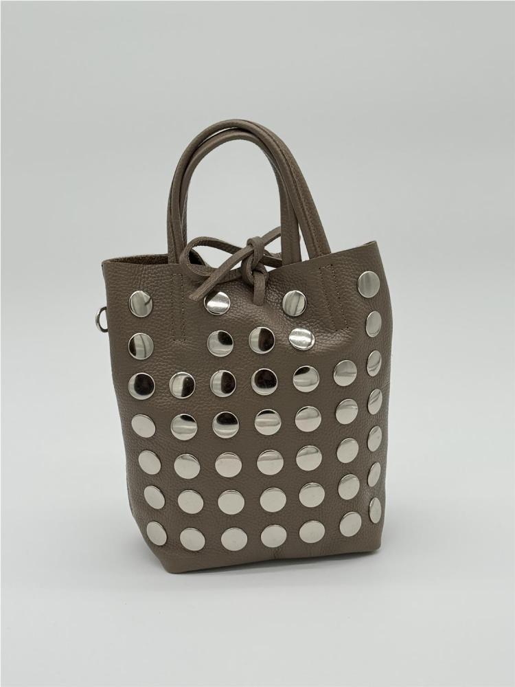 BOLSO PIEL TACHAS TAUPE