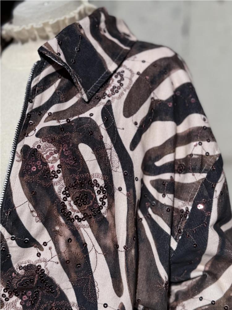 BOMBER MICROPANA NEGRO 2