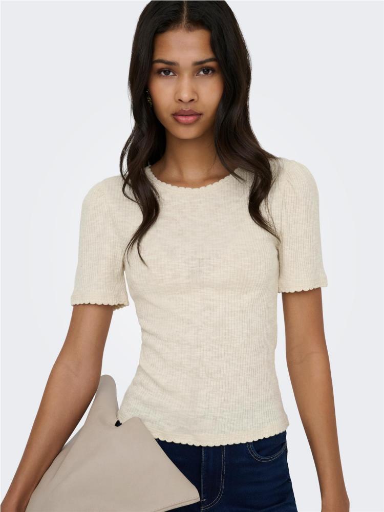 CAMISETA ONLY NICOLE CREMA 2