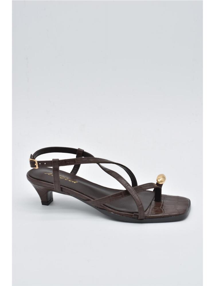 SANDALIA TIRAS METAL DEDO