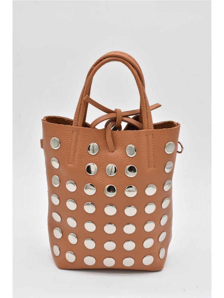 BOLSO PIEN TACHAS CAMEL2
