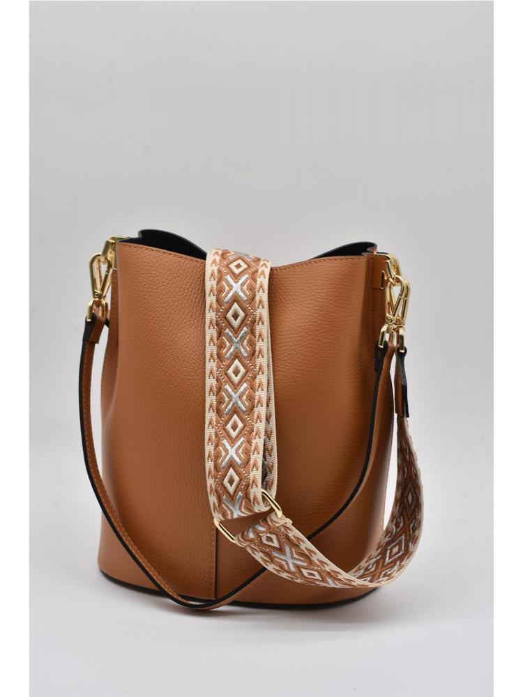BOLSO CUBO  PIEL CAMEL2